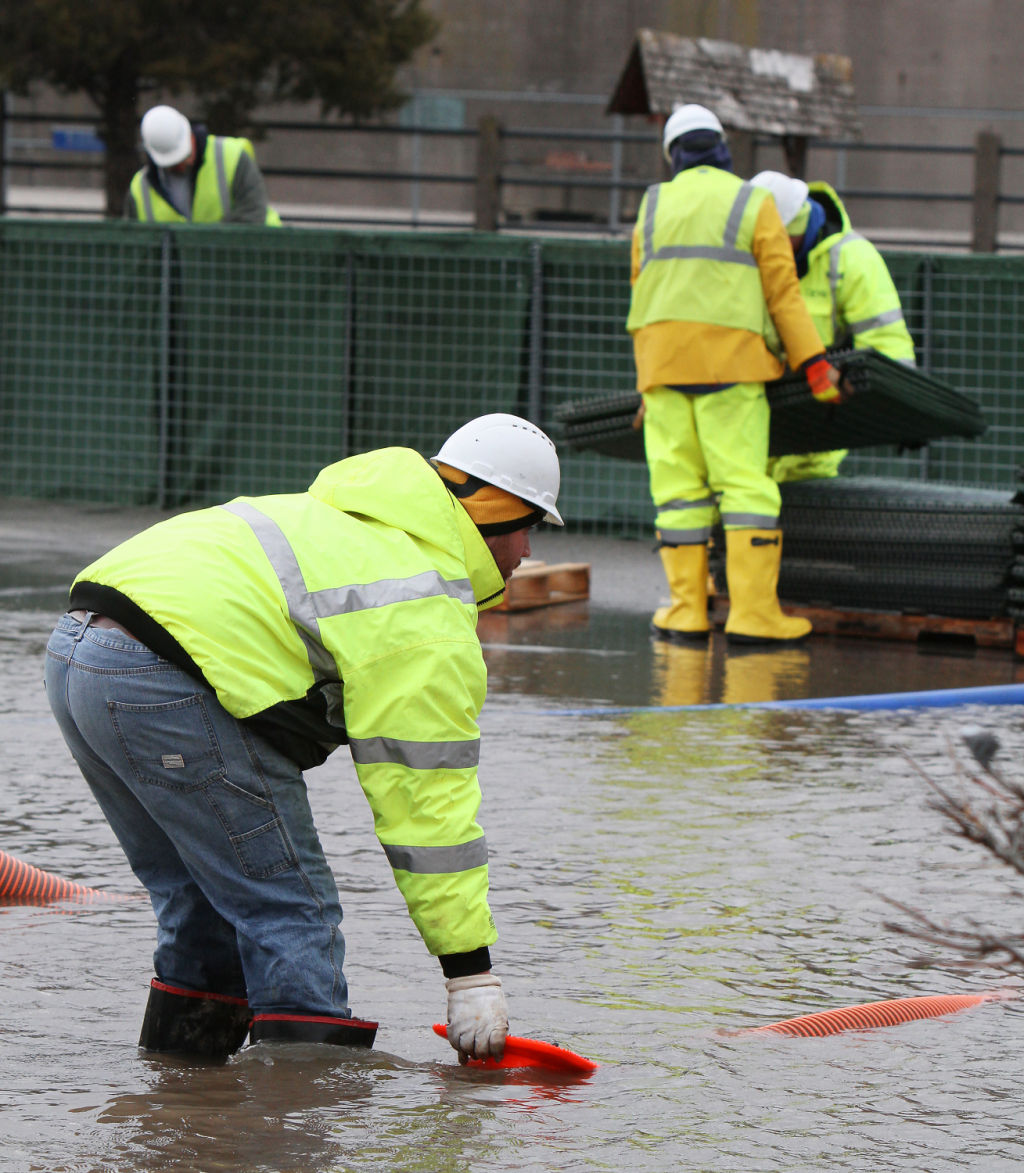 041913-ks-flooding-2